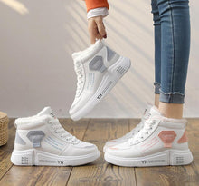 Load image into Gallery viewer, 2020 Women Warming Boots Lace